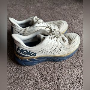 Hoka one one Clifton 7
